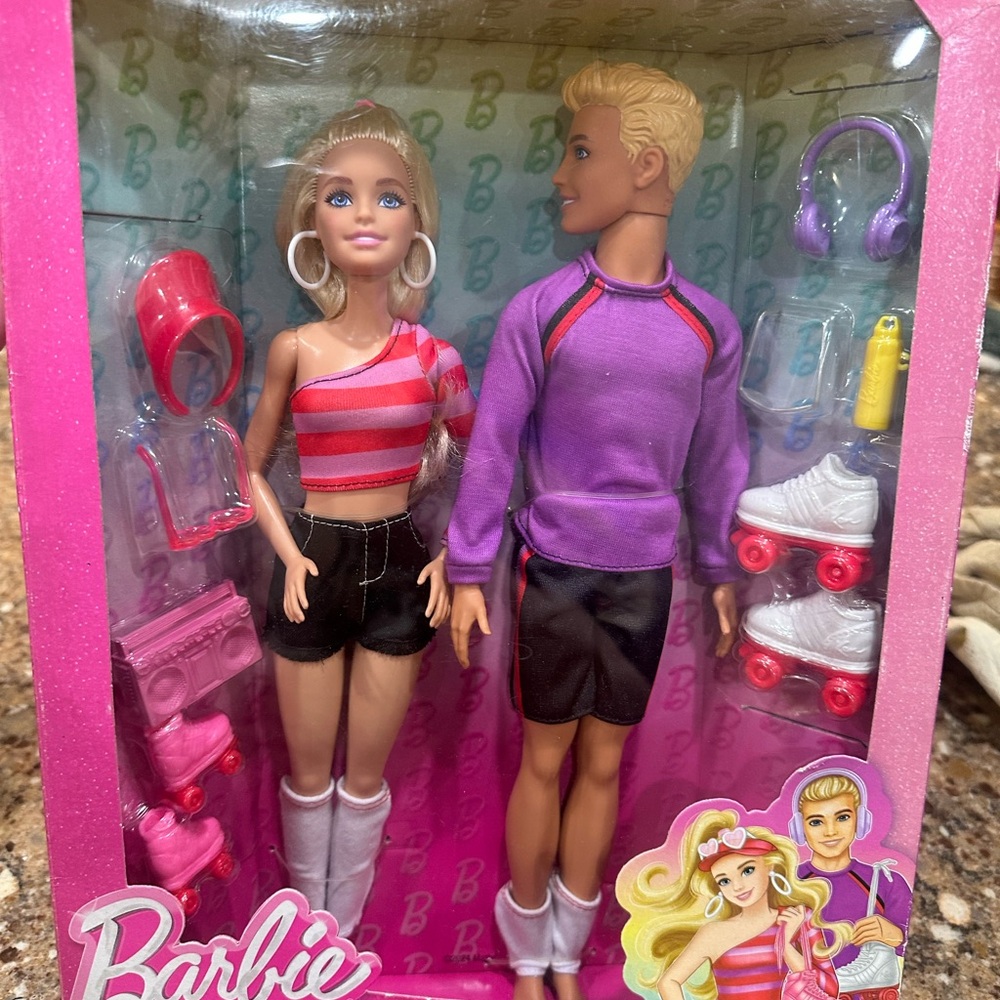 Barbie Fashionistas Roller Skaters